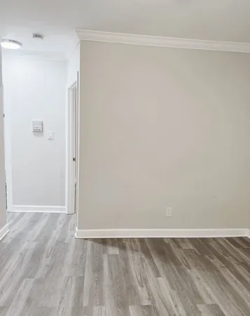 $2,295 | 837 West Cornelia Avenue, Unit 1N, Chicago, IL 60657