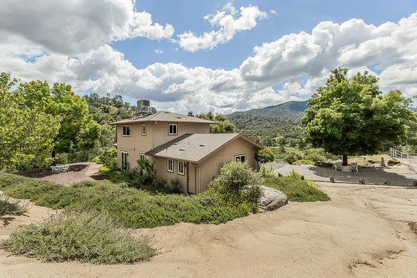 $517,000 | 26876 Tollhouse Road, Tollhouse, CA 93667