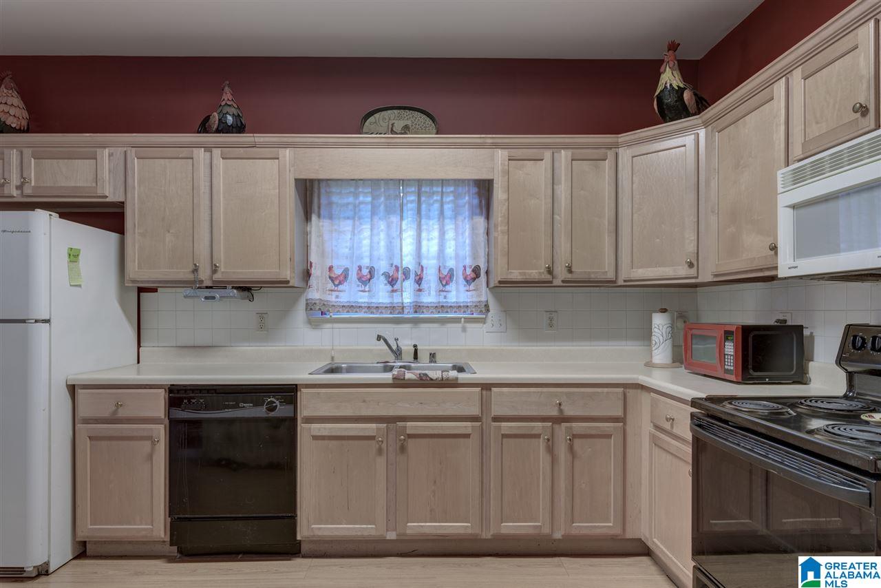 404 Daventry Circle Calera, AL 35040 - Photo 9 of 27