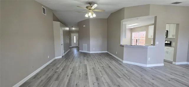 $2,500 | 11143 Bramblebrush Street, Tampa, FL 33624