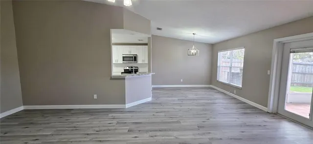 $2,500 | 11143 Bramblebrush Street, Tampa, FL 33624