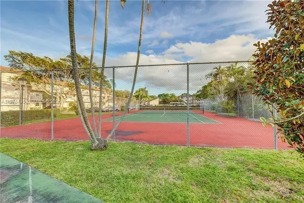 $1,800 | 8301 Sands Point Boulevard, Unit S202, Tamarac, FL 33321