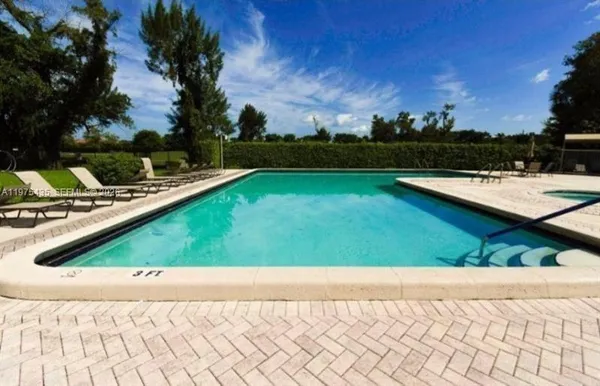 $1,800 | 8301 Sands Point Boulevard, Unit S202, Tamarac, FL 33321