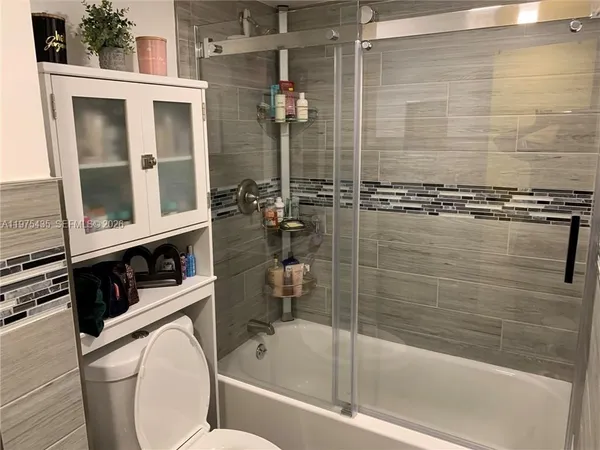 $1,800 | 8301 Sands Point Boulevard, Unit S202, Tamarac, FL 33321