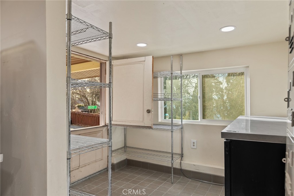 28670 Highway 18 Lake Arrowhead, CA 92385 - Photo 19 of 24 a very nice looking room with a large window