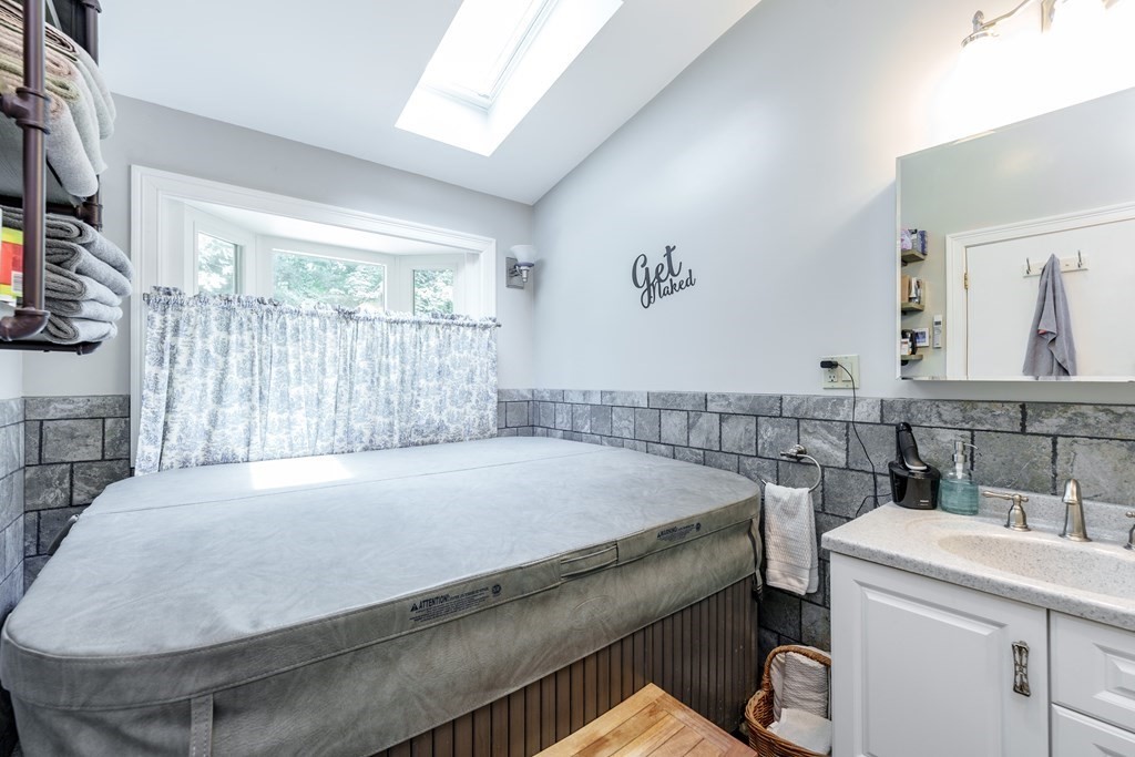 77 Russellville Road Southampton, MA 01073 - Photo 31 of 41 Gallery Image 31