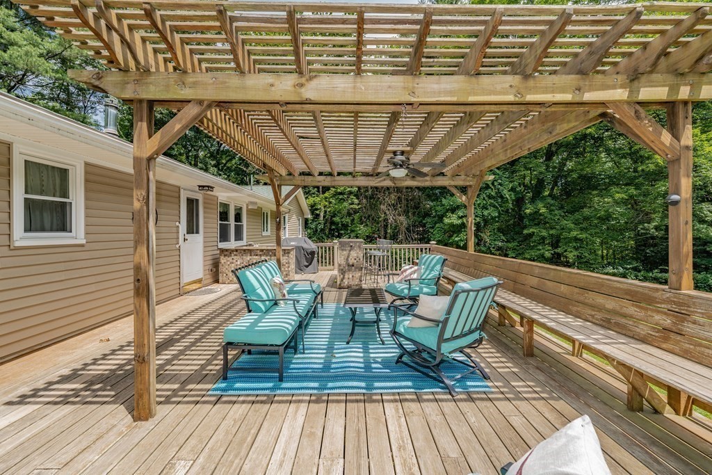 77 Russellville Road Southampton, MA 01073 - Photo 7 of 41 Gallery Image 7