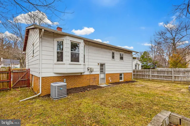 a view of a house with a outdoor space