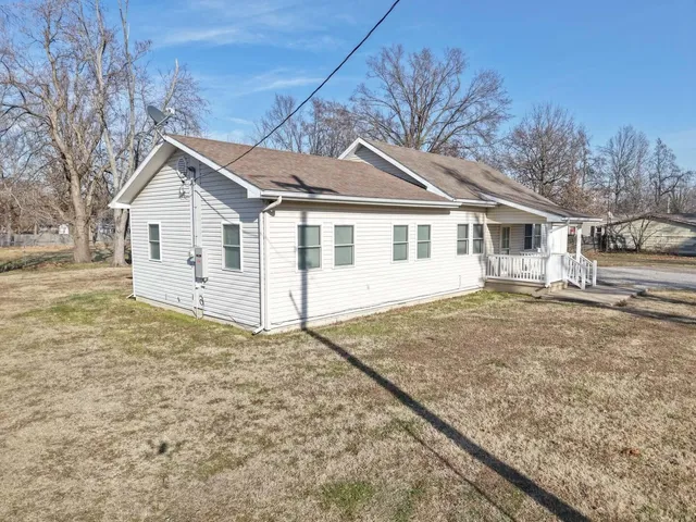 $89,900 | 190 Public Street, Muddy, IL 62965