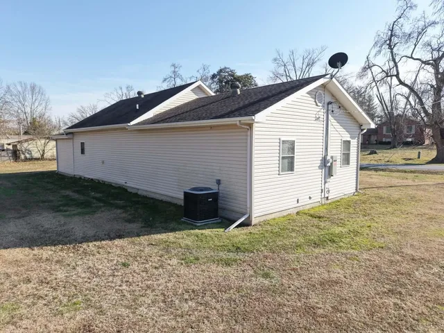 $89,900 | 190 Public Street, Muddy, IL 62965