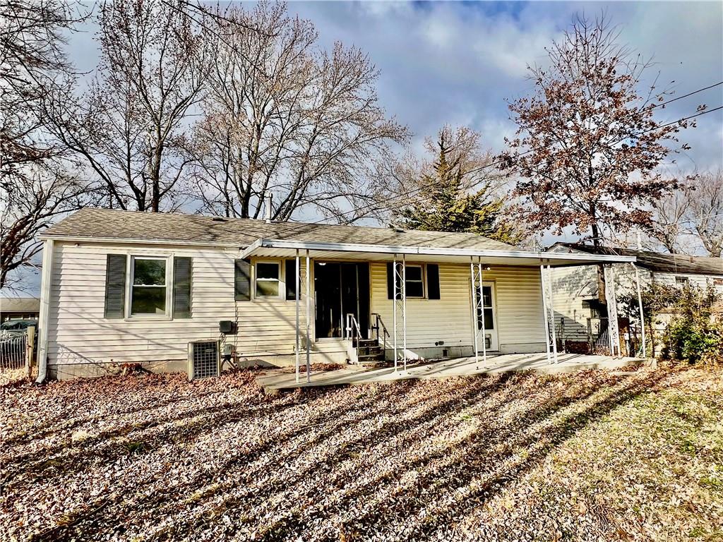 6809 Hunter Street Raytown, MO 64133 - Photo 11 of 14