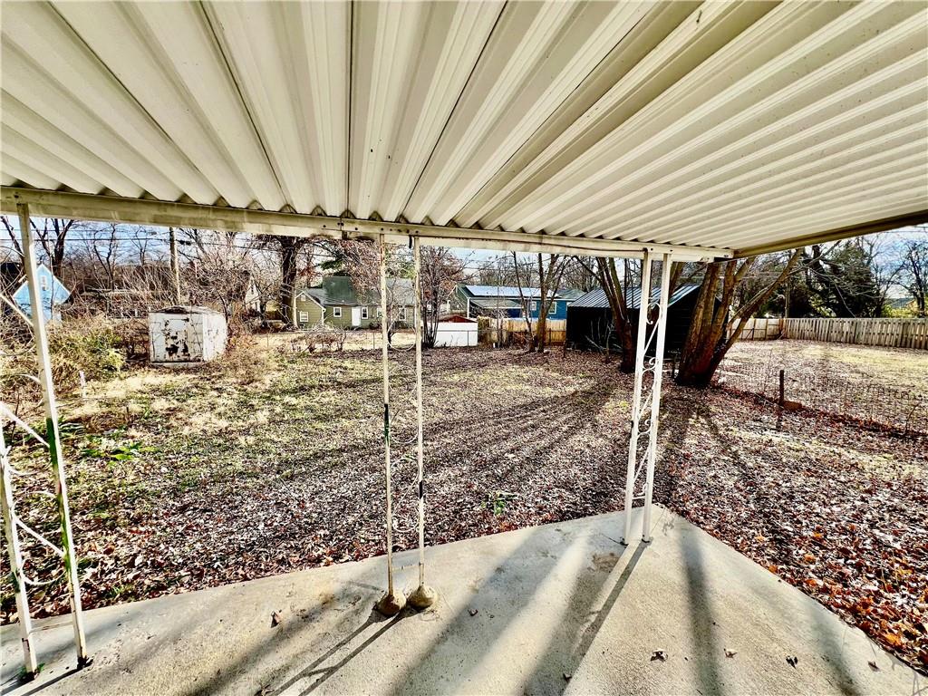 6809 Hunter Street Raytown, MO 64133 - Photo 13 of 14