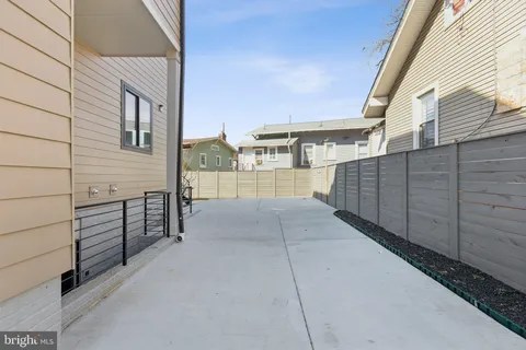 $387,000 | 1016 Rhode Island Avenue Northeast, Unit 6, Washington, DC 20018