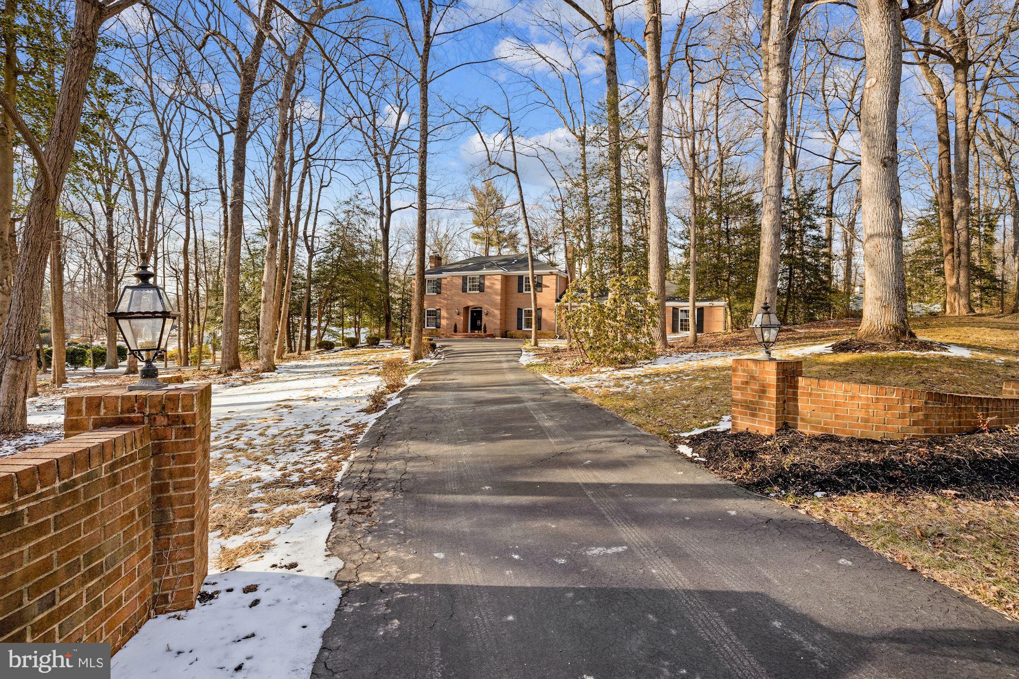 8500 Brook Road McLean, VA 22102 - Photo 2 of 44 Front Entrance