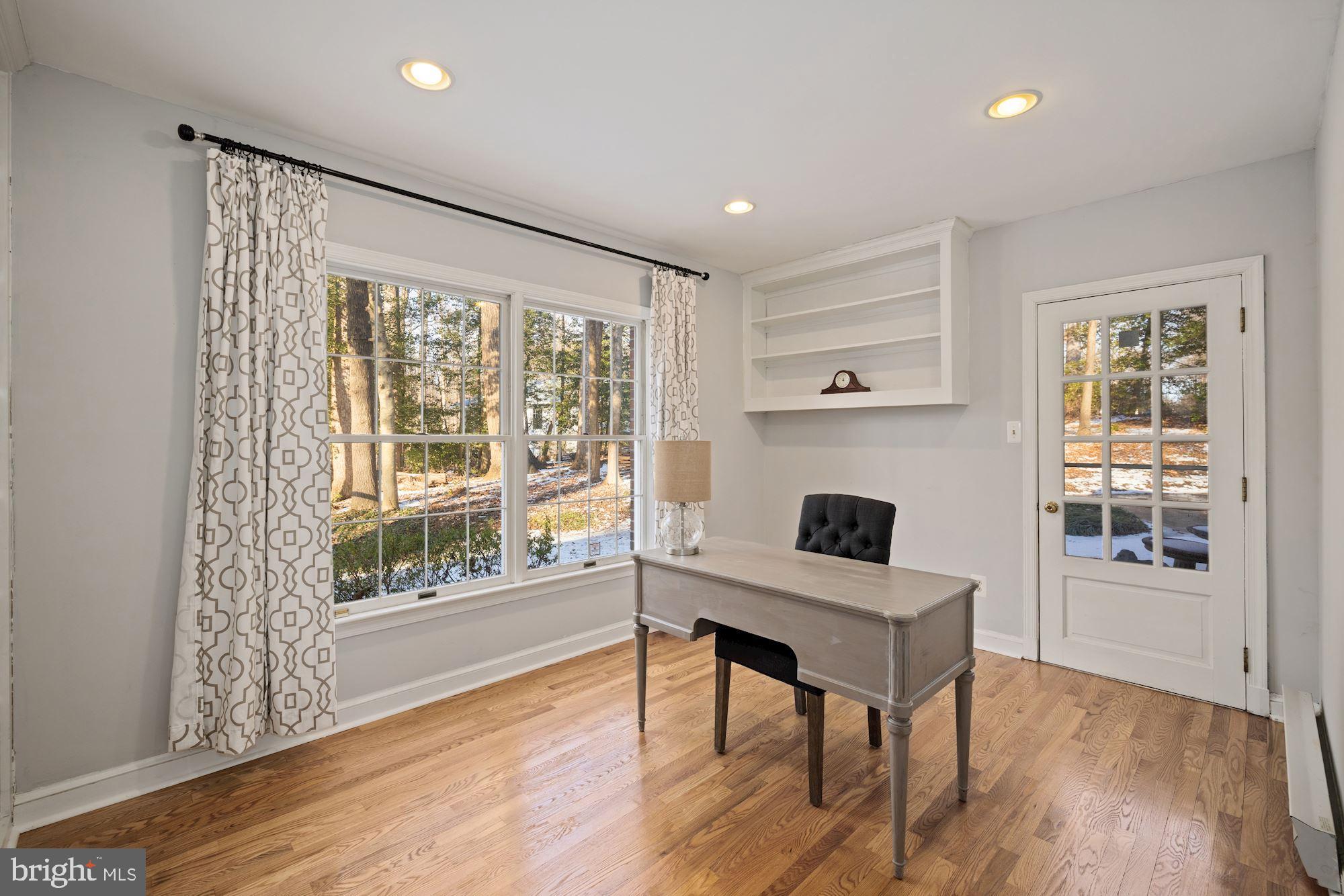 8500 Brook Road McLean, VA 22102 - Photo 17 of 44 Main Level Office