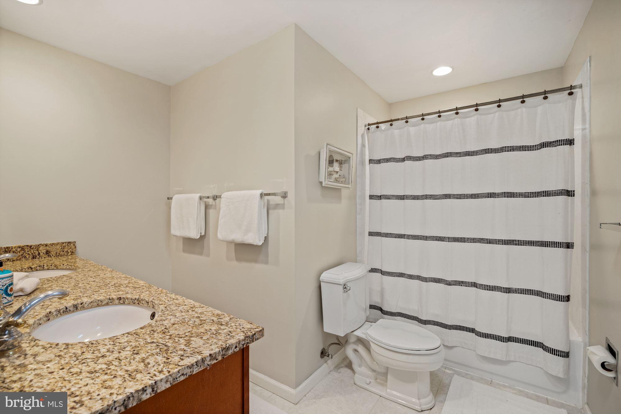 8500 Brook Road McLean, VA 22102 - Photo 31 of 44 Hall Bath