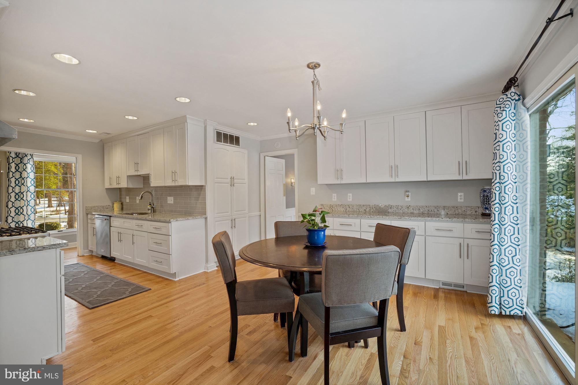 8500 Brook Road McLean, VA 22102 - Photo 10 of 44 Breakfast NookBreakfast