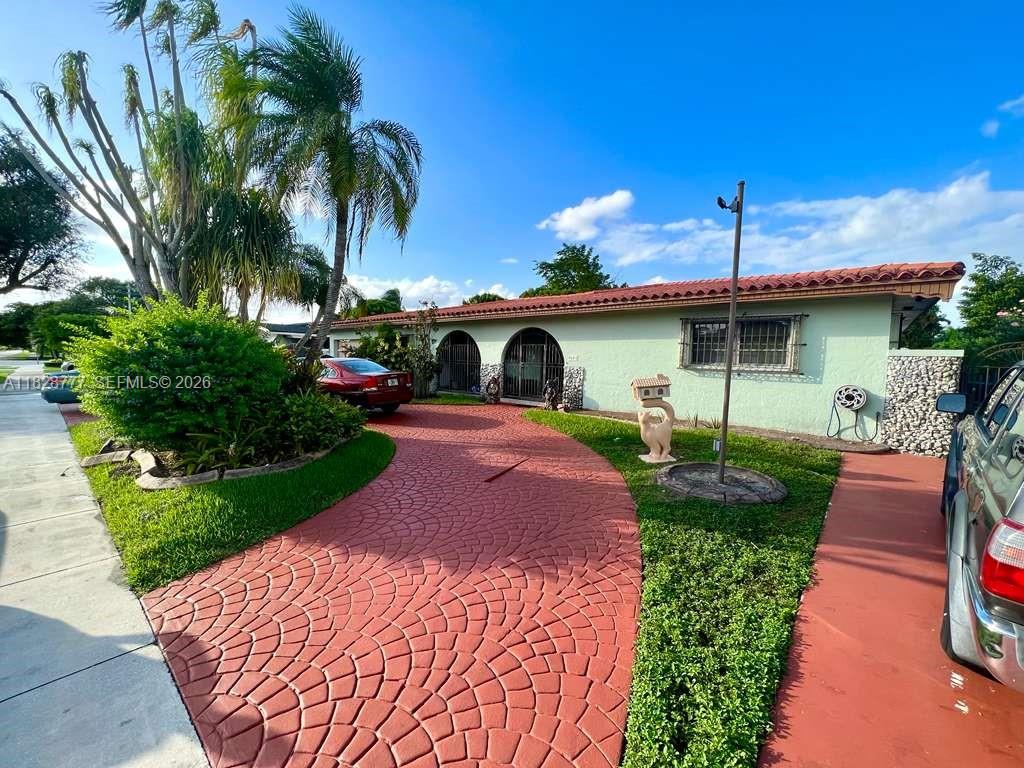 9601 Southwest 66th Street Miami, FL 33173 - Photo 2 of 61