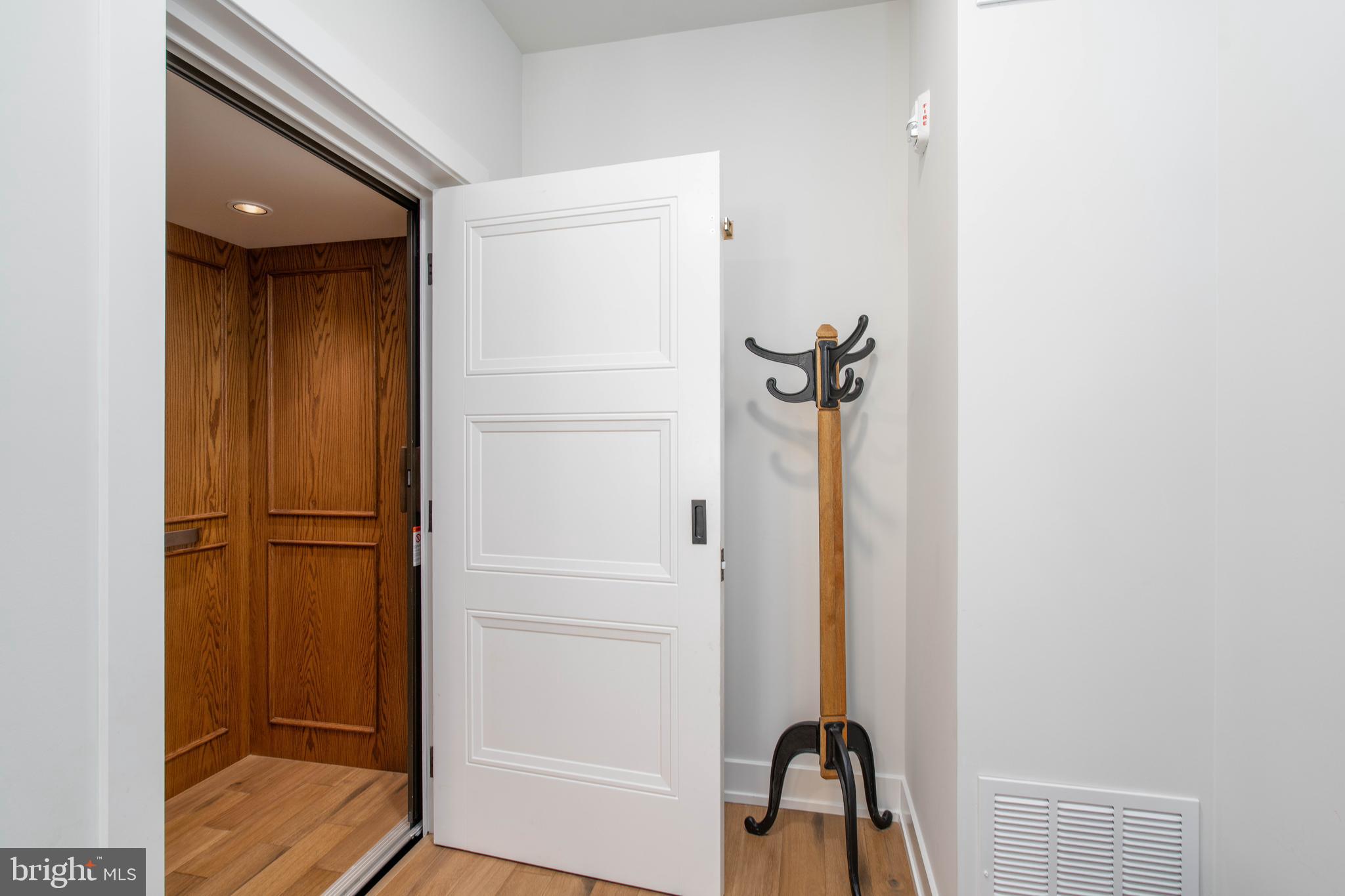 2005 Hyview Terrace Dresher, PA 19025 - Photo 11 of 42