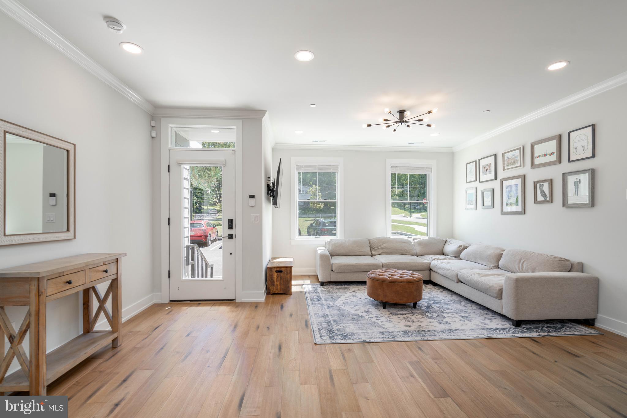 2005 Hyview Terrace Dresher, PA 19025 - Photo 4 of 42