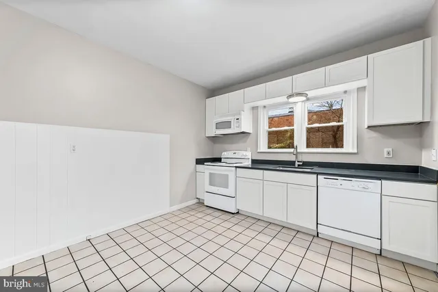 $350,000 | 2004 West 9th Street, Wilmington, DE 19805