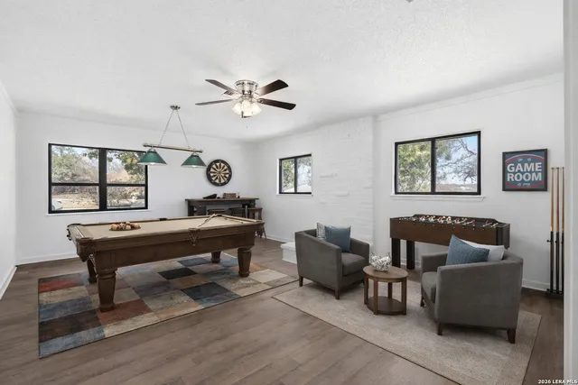 $349,900 | 100 Howard Drive, Schertz, TX 78154