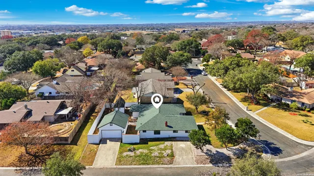 $349,900 | 100 Howard Drive, Schertz, TX 78154