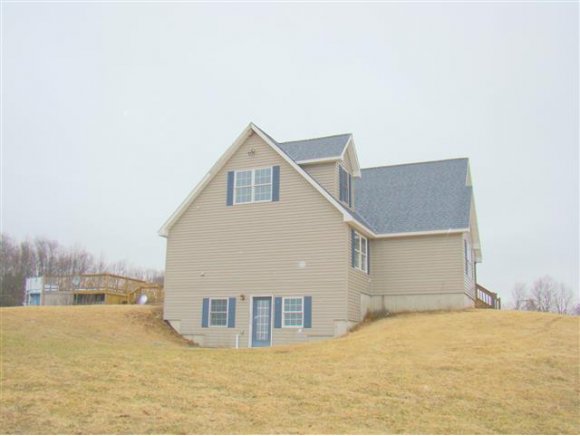 413 Brackett Road Bainbridge, NY 13733 - Photo 5 of 12 Gallery Image 5