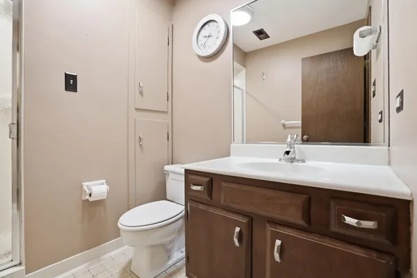 $219,900 | 1630 Camellia Drive, Unit B1, Munster, IN 46321