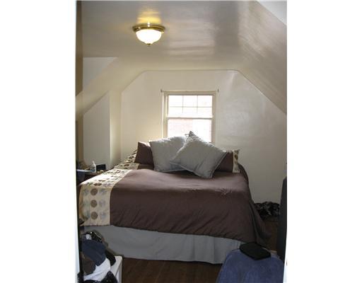 13 Leon Road Green Tree, PA 15220 - Photo 8 of 9 Bedroom.