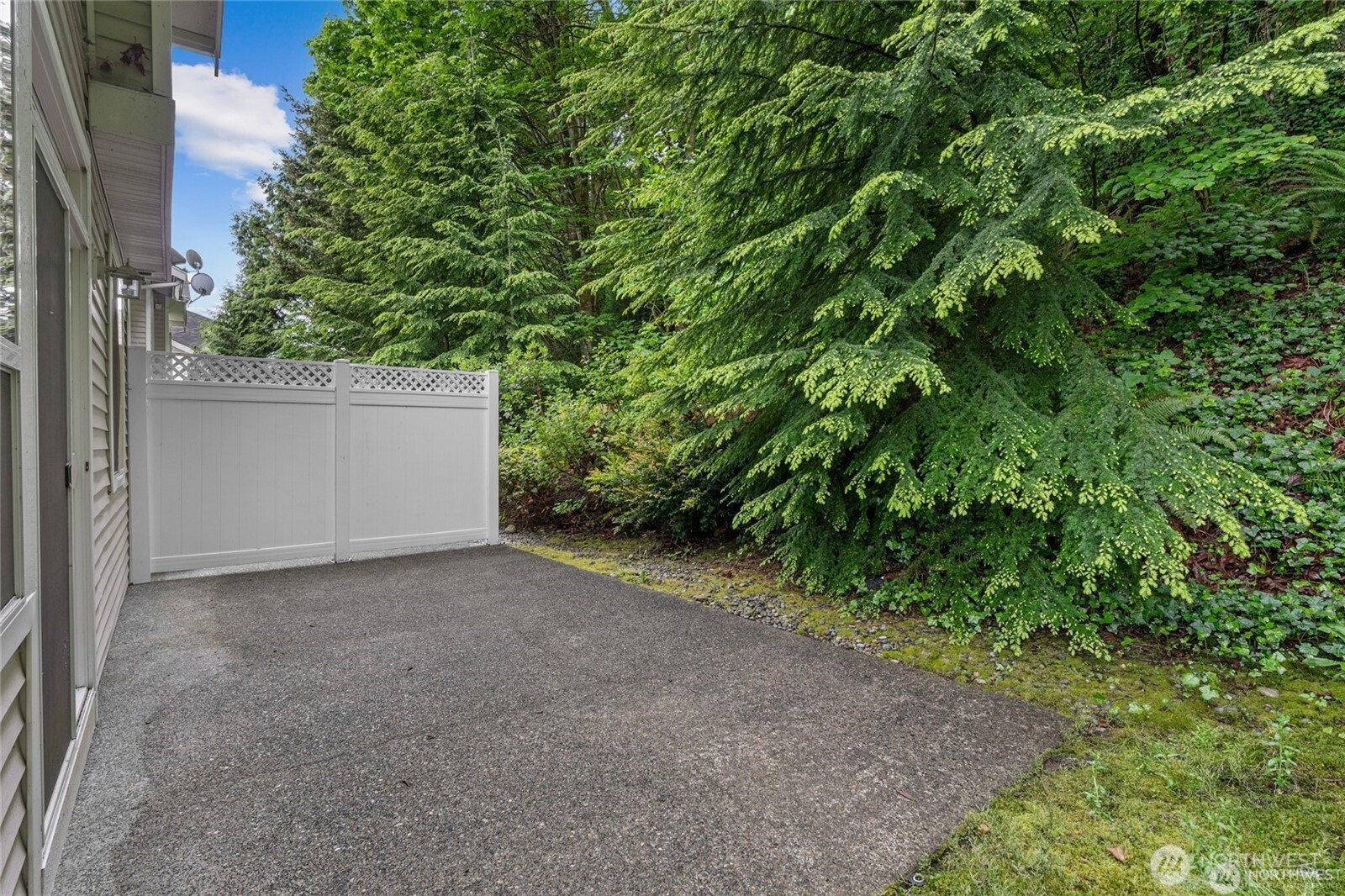 22029 39th Place South Kent, WA 98032 - Photo 22 of 26