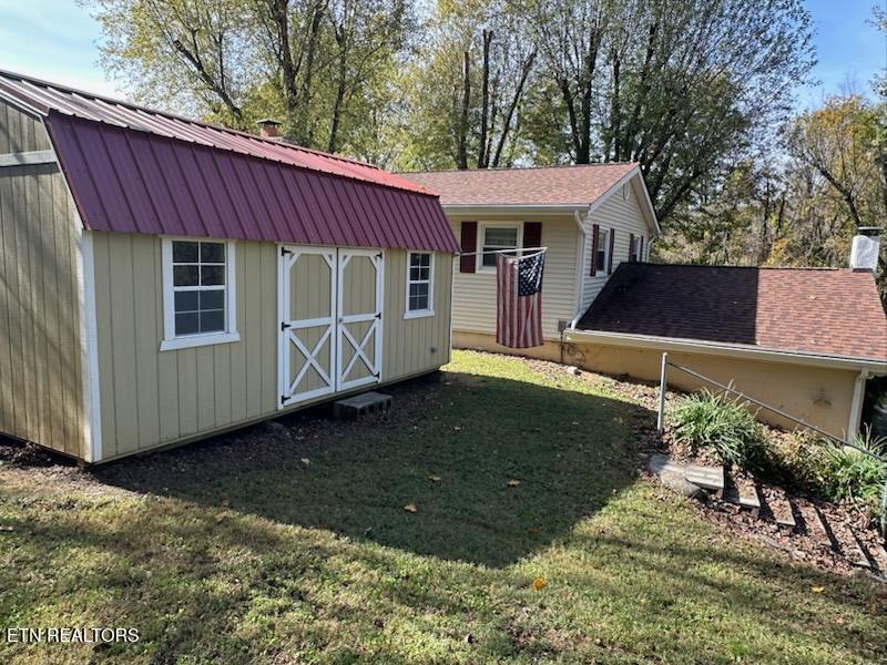 180 Cedar Lane Jacksboro, TN 37757 - Photo 8 of 48 IMG954148 (1)