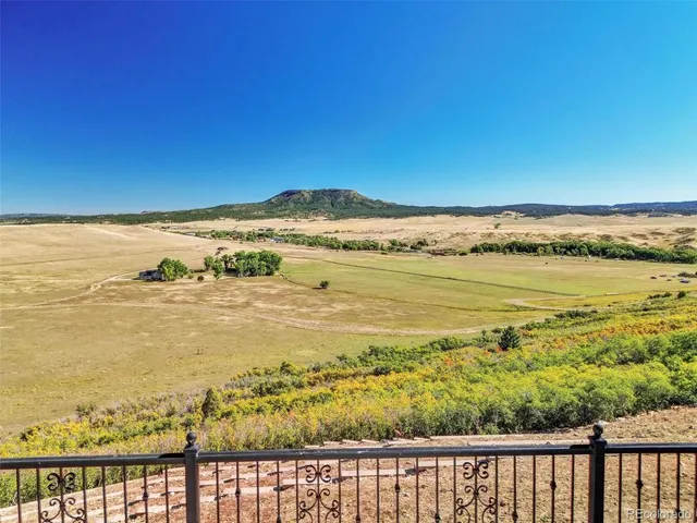 $1,750,000 | 5585 Country Club Drive, Larkspur, CO 80118