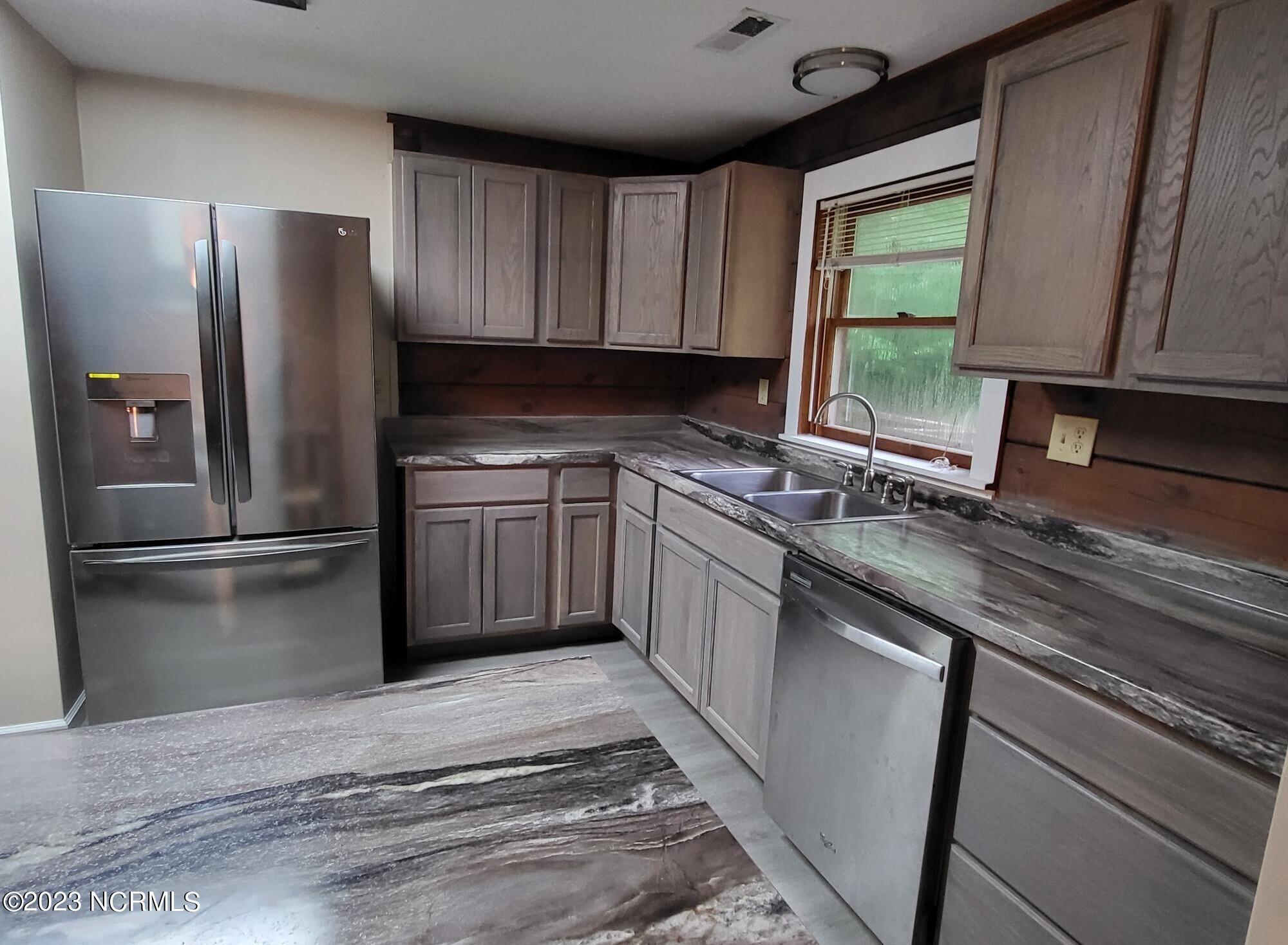 366 Haws Run Road Jacksonville, NC 28540 - Photo 3 of 12 New appliances