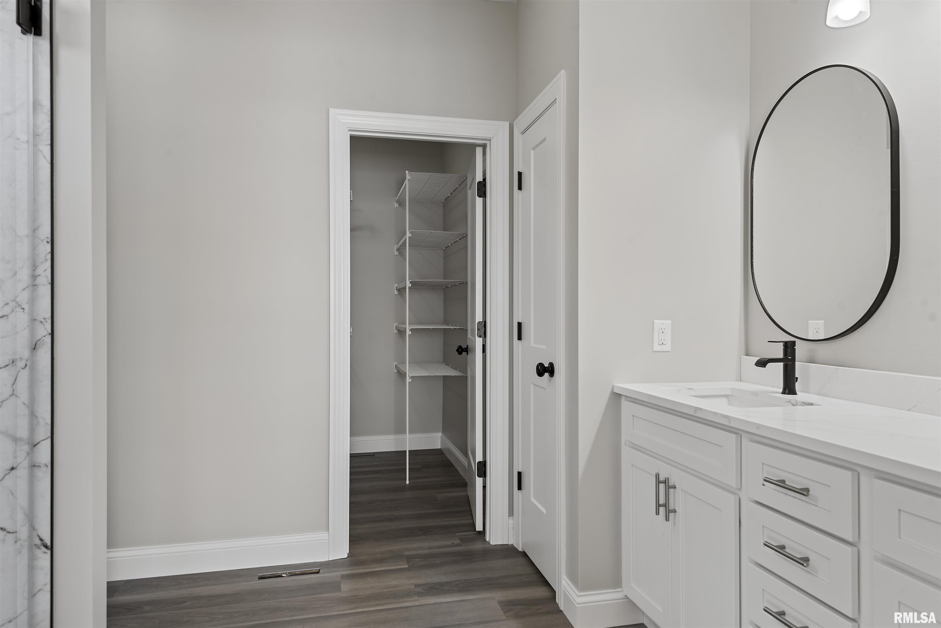 3801 Sugar Loaf Drive Springfield, IL 62711 - Photo 16 of 32