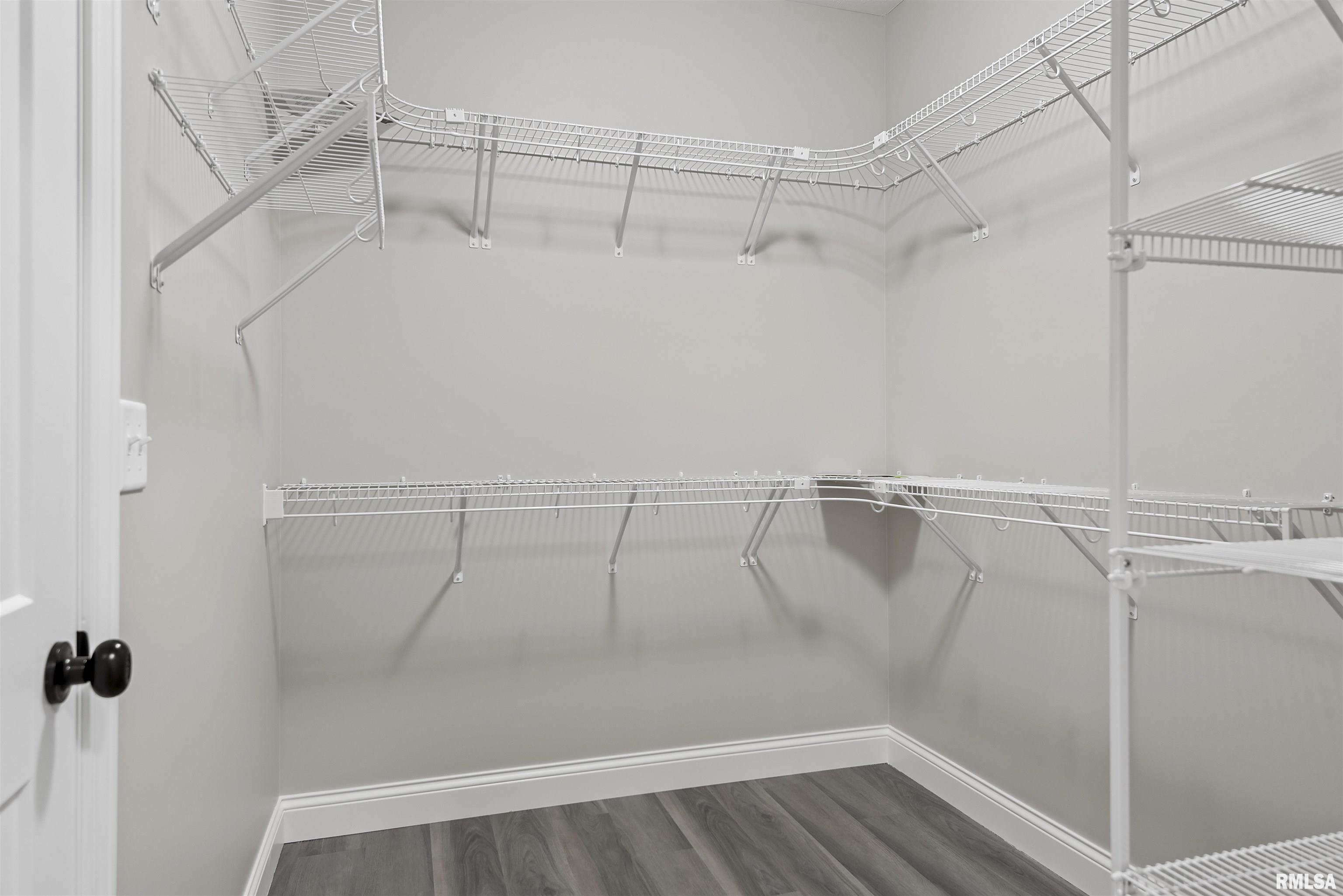 3801 Sugar Loaf Drive Springfield, IL 62711 - Photo 19 of 32