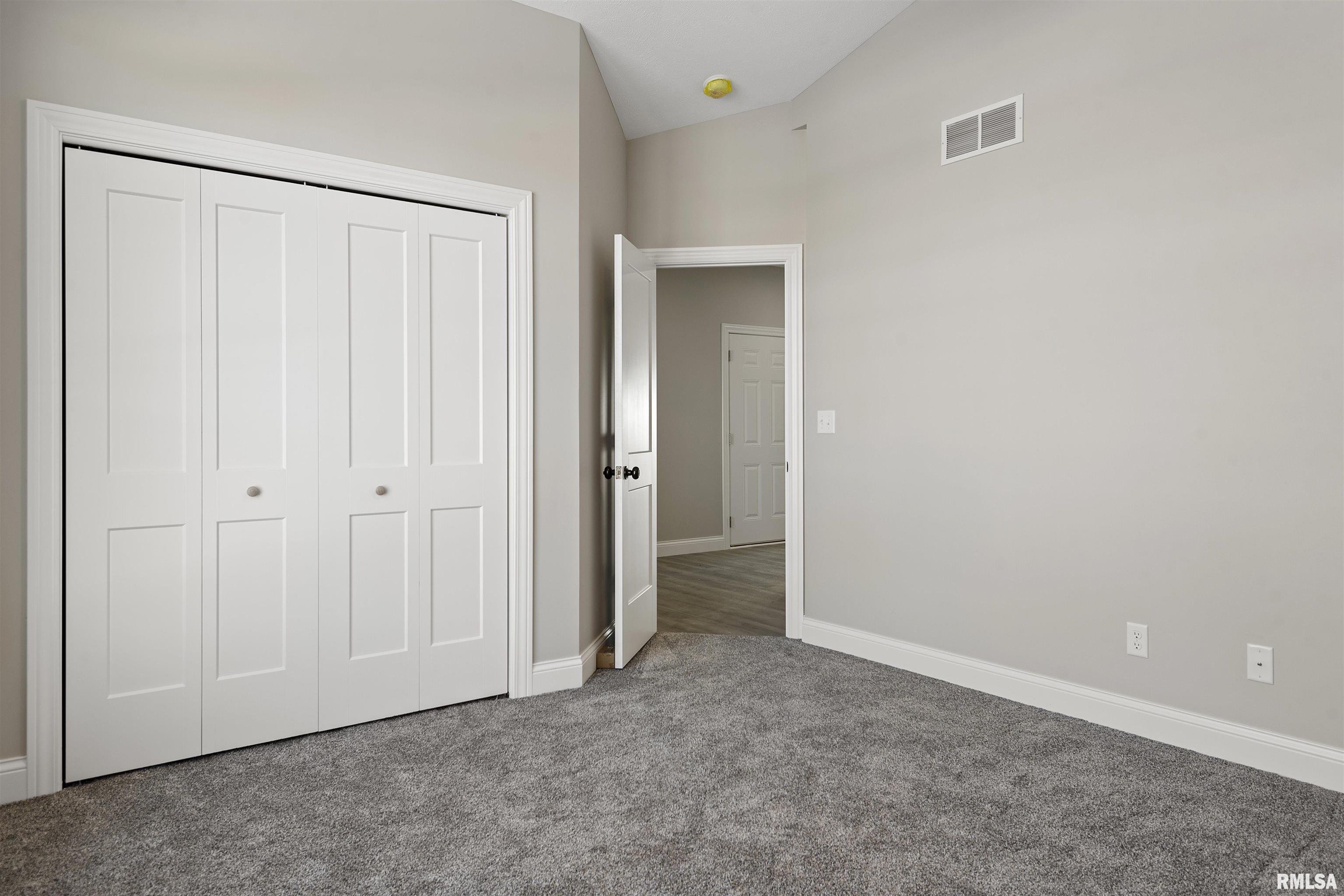 3801 Sugar Loaf Drive Springfield, IL 62711 - Photo 23 of 32