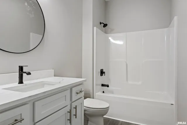 $385,000 | 3801 Sugar Loaf Drive, Springfield, IL 62711