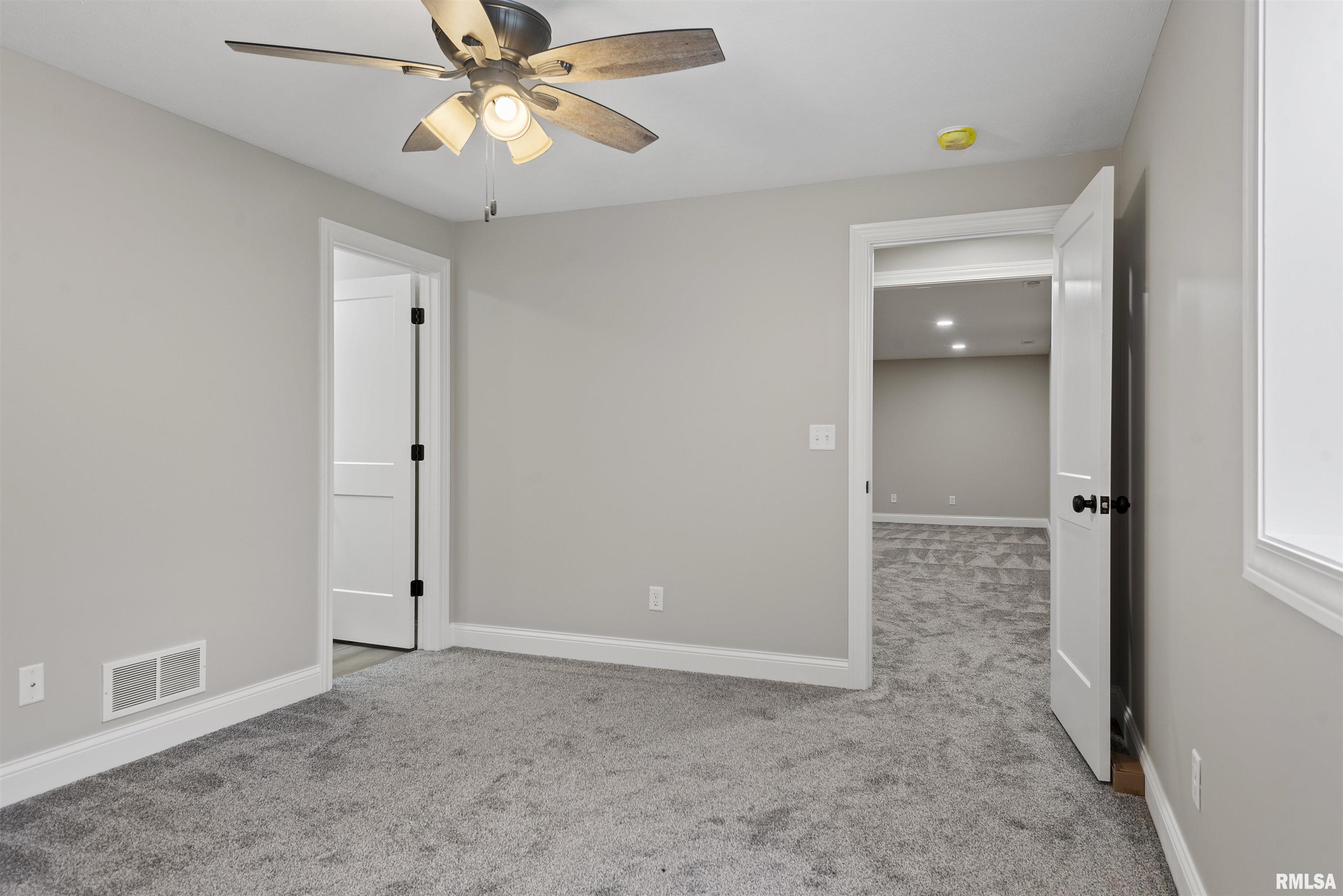 3801 Sugar Loaf Drive Springfield, IL 62711 - Photo 26 of 32