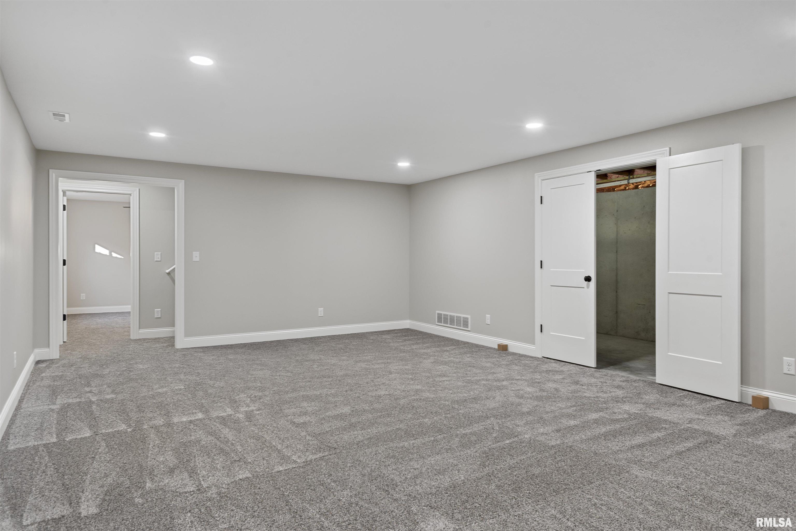 3801 Sugar Loaf Drive Springfield, IL 62711 - Photo 30 of 32