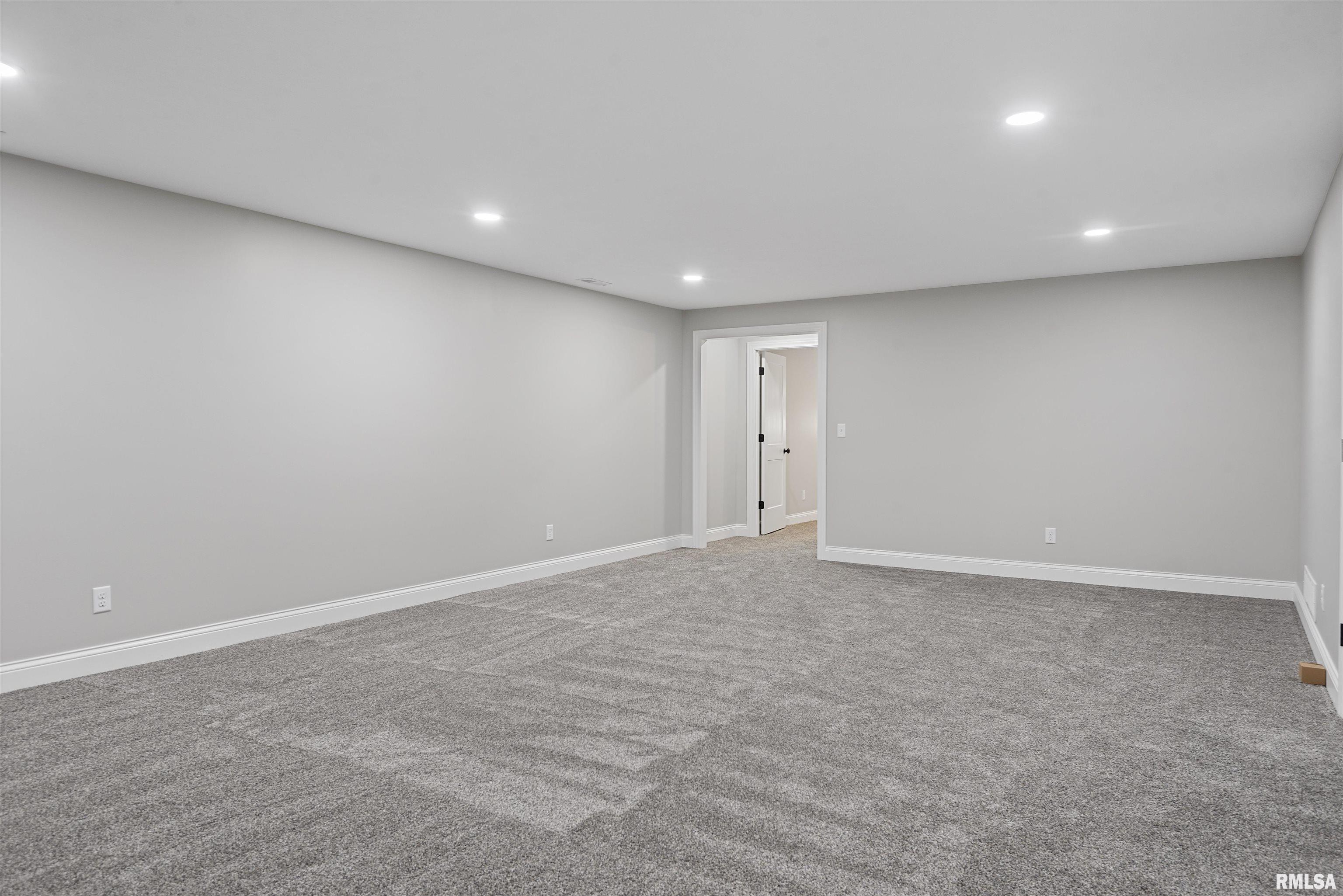 3801 Sugar Loaf Drive Springfield, IL 62711 - Photo 31 of 32