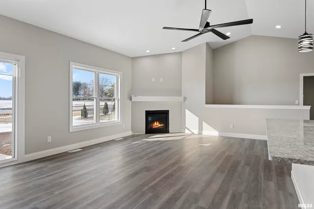 $385,000 | 3801 Sugar Loaf Drive, Springfield, IL 62711