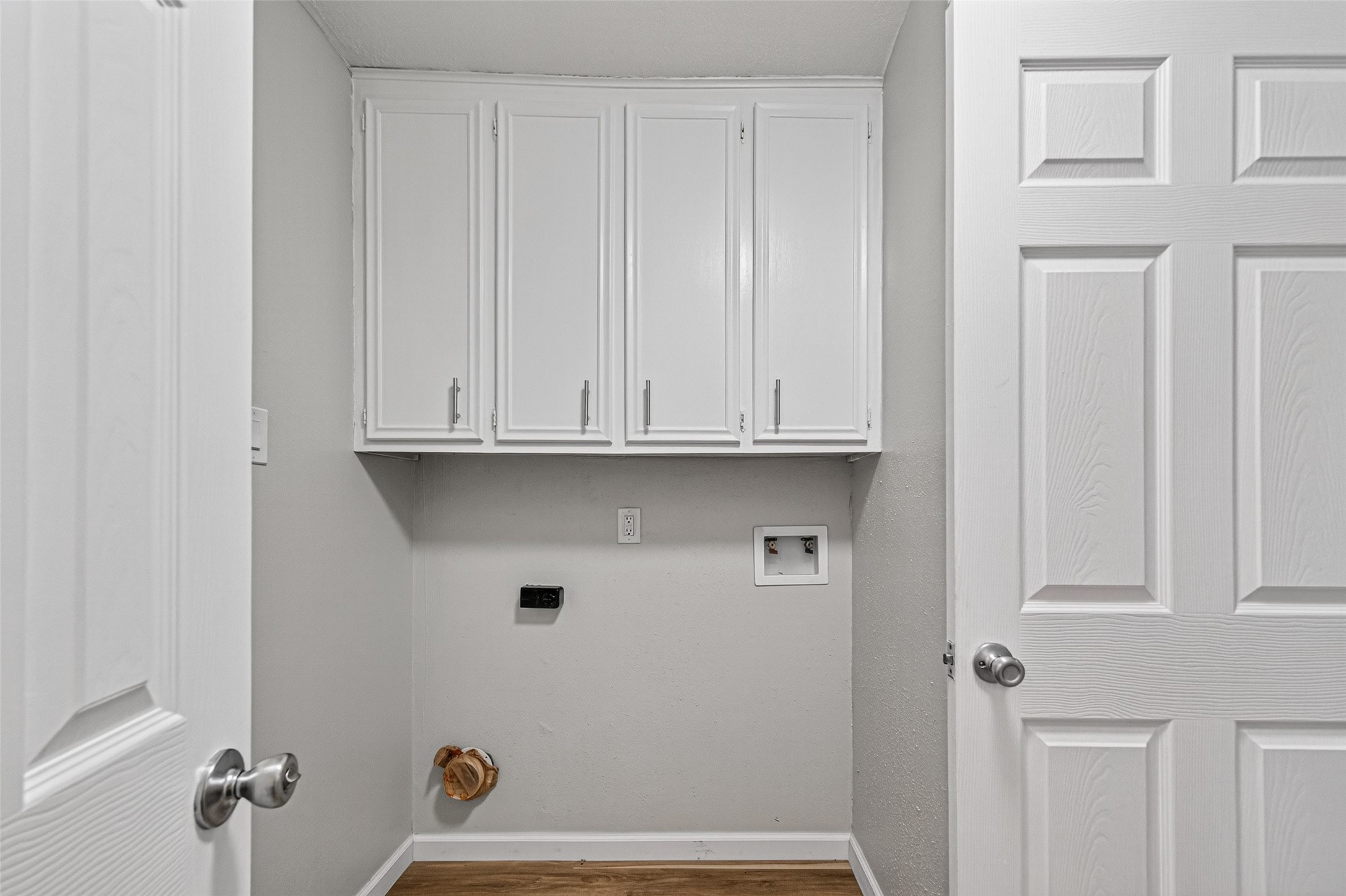 25503 Foxbriar Lane Spring, TX 77373 - Photo 16 of 45 a view of bathroom with white cabinets