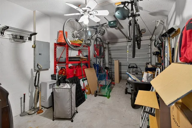 $2,600 | 2174 19th Avenue Southwest, Largo, FL 33774