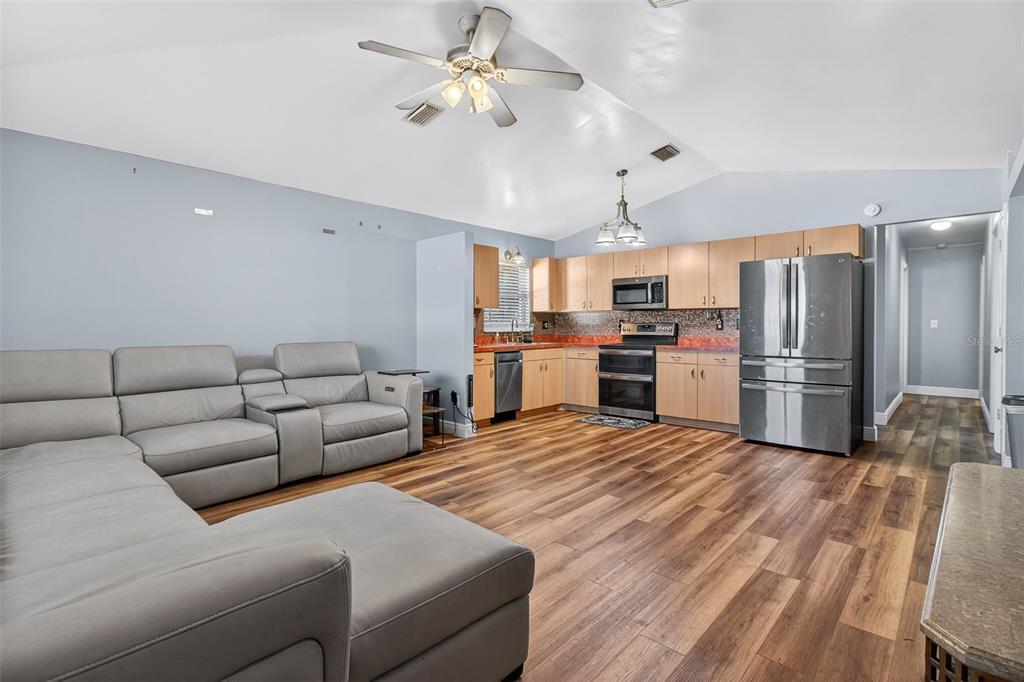 2174 19th Avenue Southwest Largo, FL 33774 - Photo 6 of 28