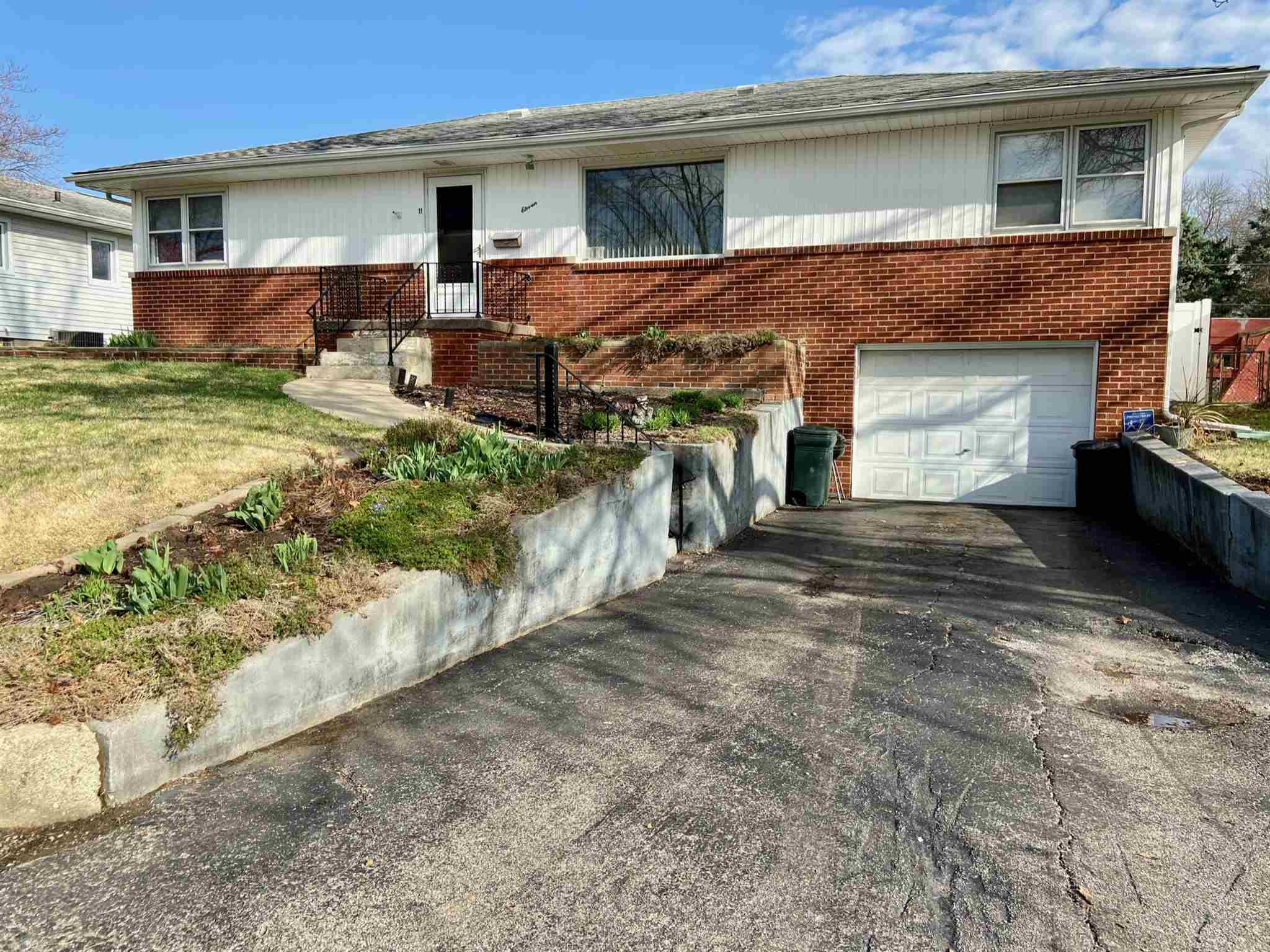 11 Karl Lane Springfield, IL 62702 - Photo 1 of 36