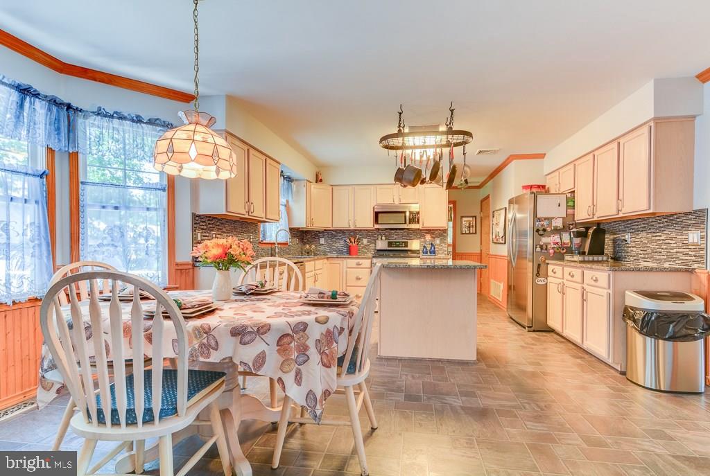 117 Lanyard Road Manahawkin, NJ 08050 - Photo 9 of 30
