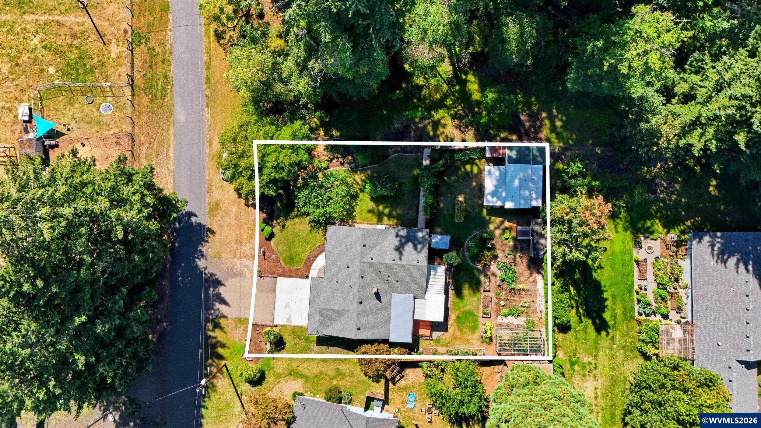 45890 River Loop Lyons, OR 97358 - Photo 5 of 45 Gallery Image 5