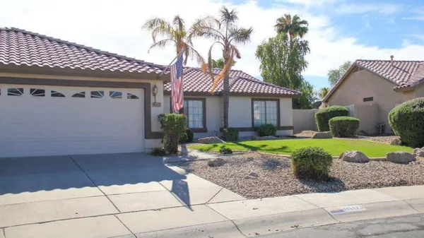 $2,950 | 6103 West Villa Theresa Drive, Glendale, AZ 85308