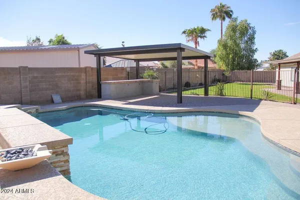 $2,950 | 6103 West Villa Theresa Drive, Glendale, AZ 85308